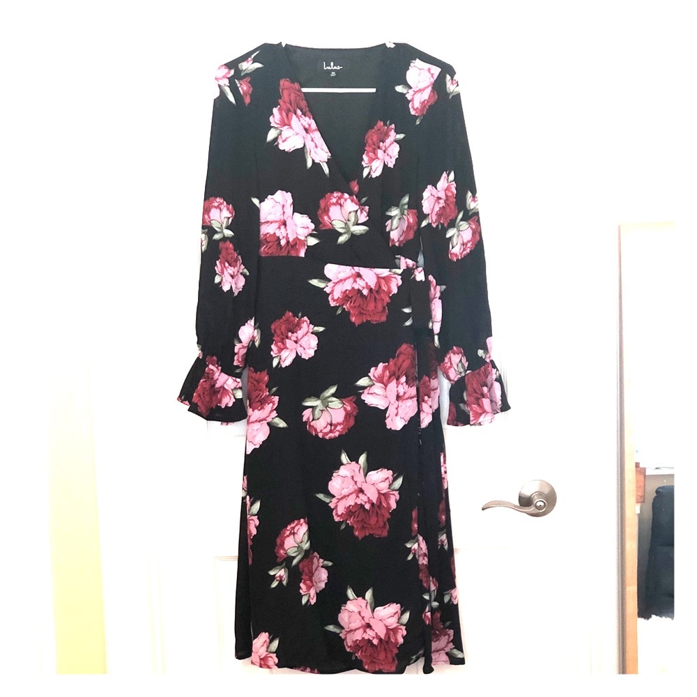NWT Lulu’s Wrap Dress